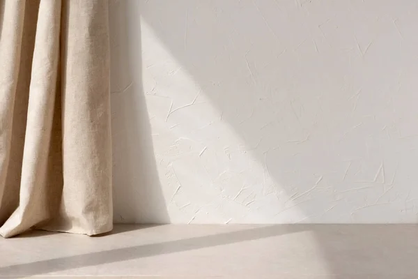 Nötr Modern Boş Oda Güneş Işığı Gölgesi Beyaz Boş Duvar — Stok fotoğraf