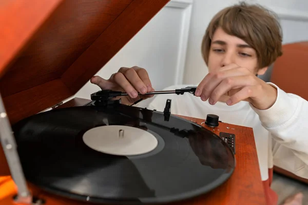 Happy Smiling Handsome Teenager Boy Turning Retro Vinyl Player Brown — Stock Photo, Image