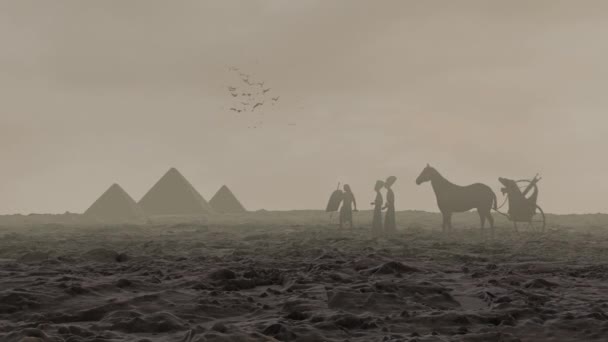 Egípcio Último Faraó Rainha Cleópatra Olhando Para Pirâmides — Vídeo de Stock