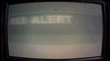 RED ALERT - Kırık Monitörde Yanıp sönen Tehlike Sinyali