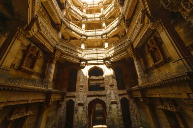 Hindistan 'da antik bir kuyu, Ahmedabad Gujarat, 16 Aralık 2016