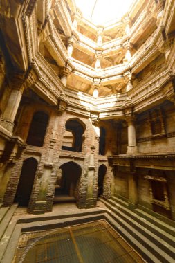 Hindistan 'da antik bir kuyu, Ahmedabad Gujarat, 16 Aralık 2016