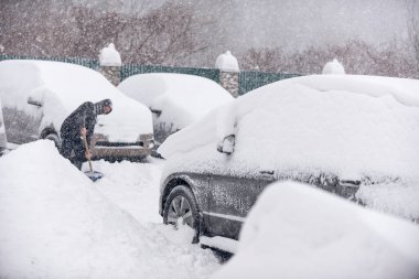 Ukrayna, Kyiv, 29 Aralık 2019 'da şiddetli kar yağışı meydana geldi.