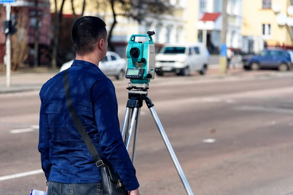 Engineer Land Surveyor Makes Measurements Street City Chernigov Ukraine April Stock Photo