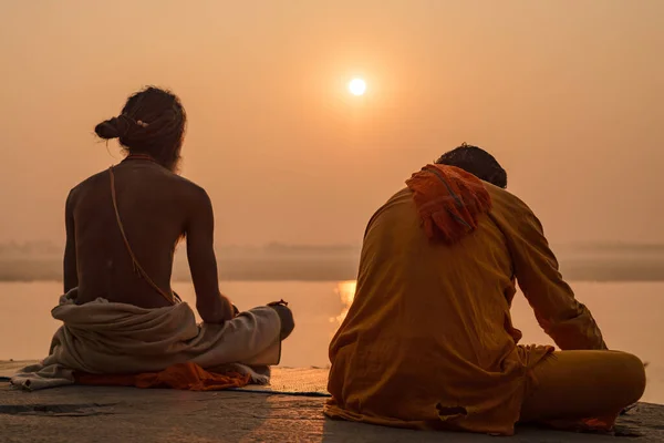 Yogi Las Orillas Del Ganges India Ciudad Varanasi Noviembre 2016 —  Fotos de Stock