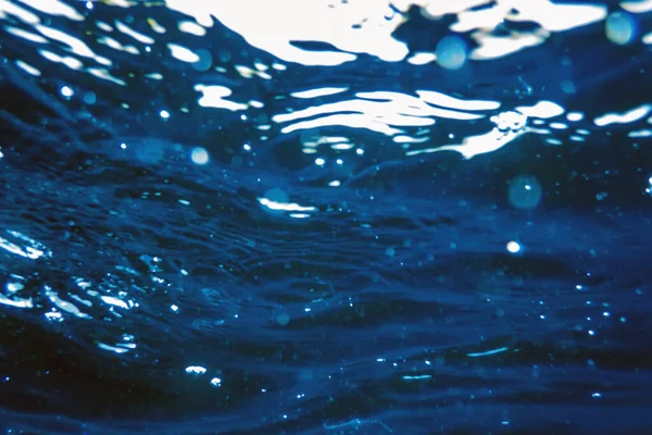 Víz Alatti Kilátás Kék Tenger Felszínén — Stock Fotó