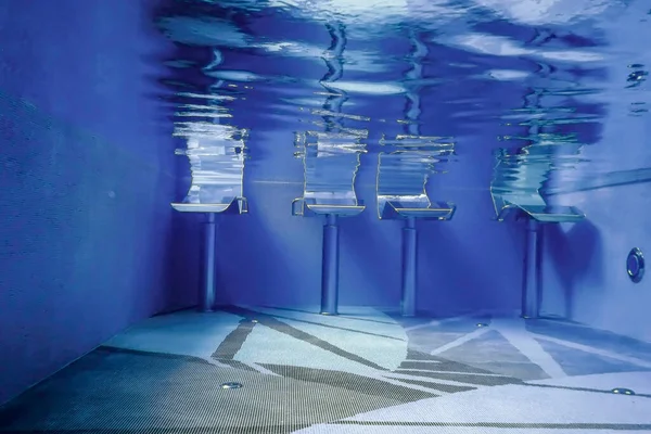 Swimmingpool Sprudelstuhl Unter Wasser Wasserentspannung — Stockfoto