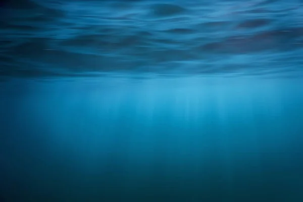 Superficie Del Mar Submarino Fondo Azul Fondo Olas — Foto de Stock