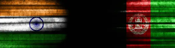 印度和阿富汗黑色背景旗 — 图库照片