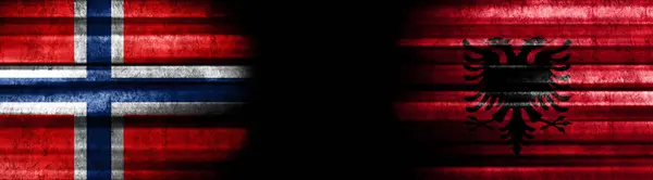 Bandeiras Noruega Albânia Fundo Preto — Fotografia de Stock