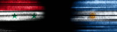 Kara Arkaplanda Suriye ve Arjantin Bayrakları