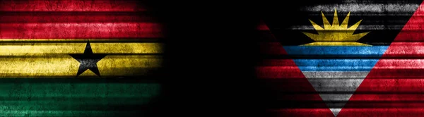 Ghana Und Antigua Und Barbuda Flaggen Auf Schwarzem Hintergrund — Stockfoto