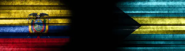 Σημαίες Του Ισημερινού Και Των Μπαχαμών Μαύρο Φόντο — Φωτογραφία Αρχείου