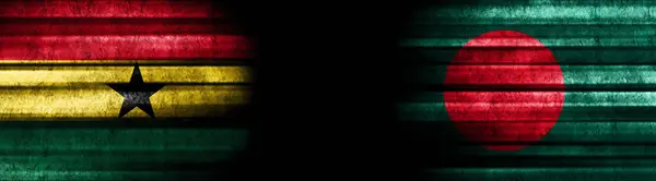 Flaggen Von Ghana Und Bangladesch Auf Schwarzem Hintergrund — Stockfoto