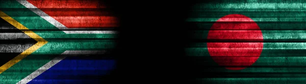 Σημαίες Της Νότιας Αφρικής Και Του Μπαγκλαντές Μαύρο Φόντο — Φωτογραφία Αρχείου