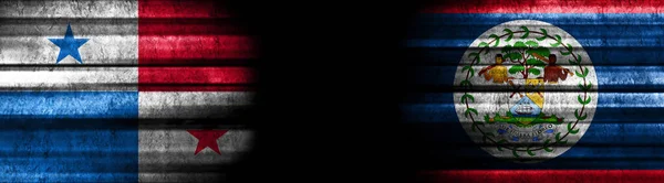 黒い背景のパナマとベリーズの旗 — ストック写真
