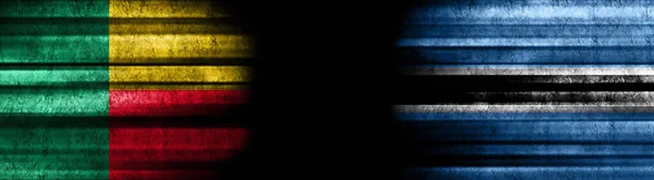 Σημαίες Μπενίν Και Μποτσουάνα Μαύρο Φόντο — Φωτογραφία Αρχείου