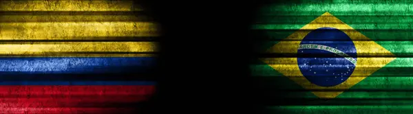 Bandeiras Colômbia Brasil Fundo Preto — Fotografia de Stock