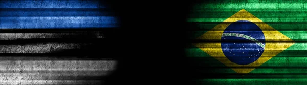 Bandeiras Estónia Brasil Fundo Preto — Fotografia de Stock