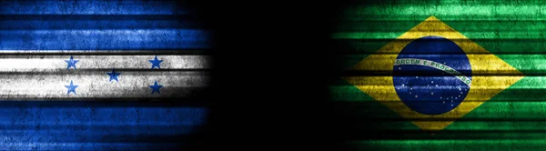 Σημαίες Ονδούρας Και Βραζιλίας Μαύρο Φόντο — Φωτογραφία Αρχείου