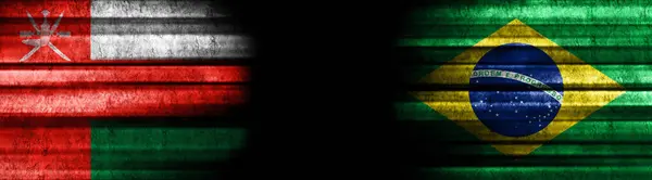 Флаги Омана Бразилии Чёрном Фоне — стоковое фото
