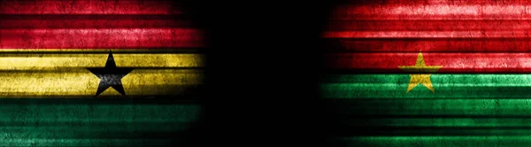 Ghana Und Burkina Faso Fahnen Auf Schwarzem Hintergrund — Stockfoto