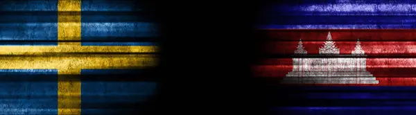 Zweden Cambodja Vlaggen Zwarte Achtergrond — Stockfoto