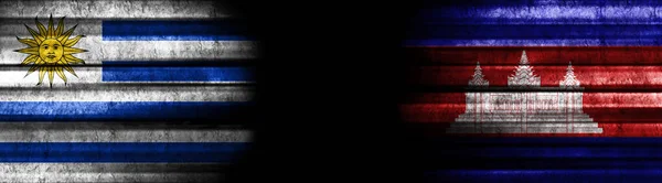 Флаги Уругвая Камбоджи Чёрном Фоне — стоковое фото