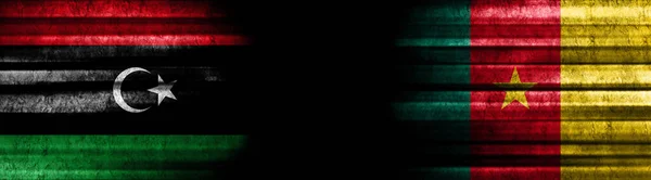 Flagi Libii Kamerunu Czarnym Tle — Zdjęcie stockowe