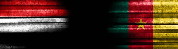 Yemen Camerun Bandiere Sfondo Nero — Foto Stock