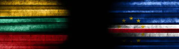 Флаги Литвы Кабо Верде Чёрном Фоне — стоковое фото
