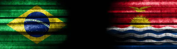 Флаги Бразилии Кирибати Чёрном Фоне — стоковое фото