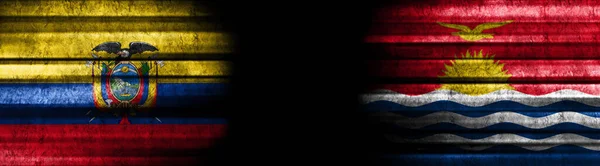 厄瓜多尔和基里巴斯黑色背景旗帜 — 图库照片