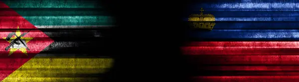 Мозамбік Ліхтенштейн Прапори Чорному Тлі — стокове фото