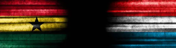 Σημαίες Της Γκάνα Και Του Λουξεμβούργου Μαύρο Φόντο — Φωτογραφία Αρχείου