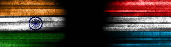 印度和卢森堡黑色背景旗 — 图库照片