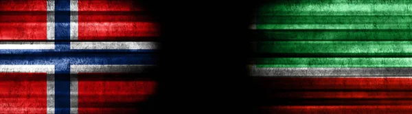 Bandeiras Noruega Chechênia Fundo Preto — Fotografia de Stock