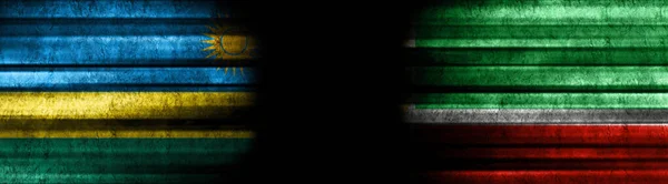 Σημαίες Της Ρουάντα Και Της Τσετσενίας Μαύρο Φόντο — Φωτογραφία Αρχείου