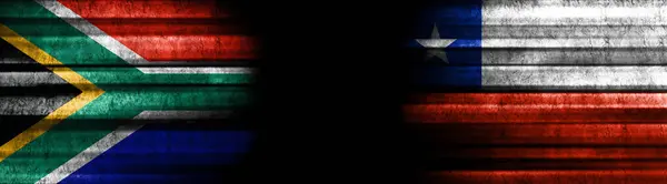 Südafrika Und Chile Fahnen Auf Schwarzem Hintergrund — Stockfoto