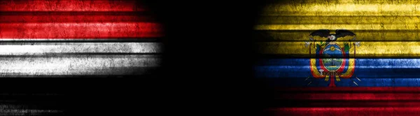 也门和厄瓜多尔黑色背景旗 — 图库照片