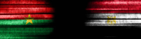 Burkina Faso Egipt Flagi Czarnym Tle — Zdjęcie stockowe