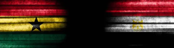 Flaggen Von Ghana Und Ägypten Auf Schwarzem Hintergrund — Stockfoto