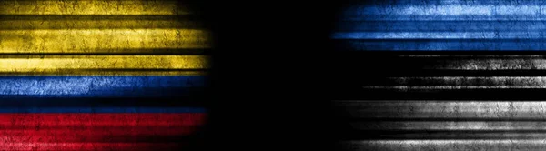 Bandeiras Colômbia Estônia Fundo Preto — Fotografia de Stock