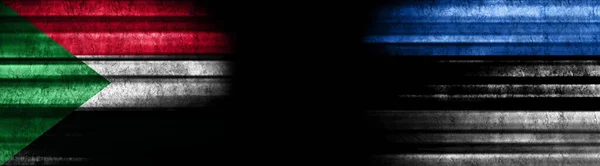 Banderas Sudán Estonia Sobre Fondo Negro —  Fotos de Stock