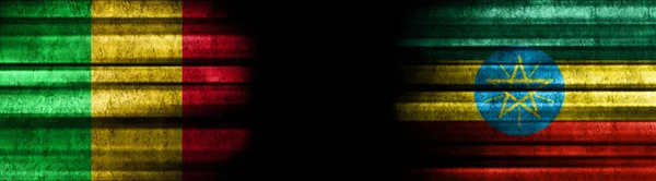 Mali Und Äthiopien Flaggen Auf Schwarzem Hintergrund — Stockfoto