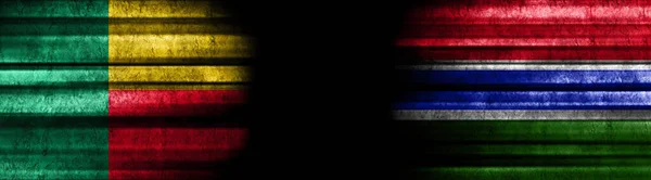 Flaggen Von Benin Und Gambia Auf Schwarzem Hintergrund — Stockfoto