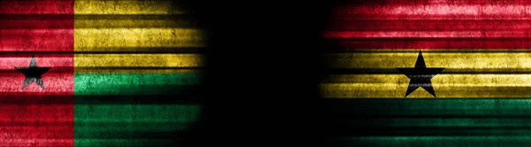 Flaggen Von Guinea Bissau Und Ghana Auf Schwarzem Hintergrund — Stockfoto