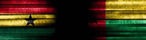 Ghana Und Guinea Bissau Fahnen Auf Schwarzem Hintergrund — Stockfoto