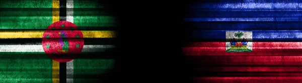 Bandeiras Dominica Haiti Fundo Preto — Fotografia de Stock
