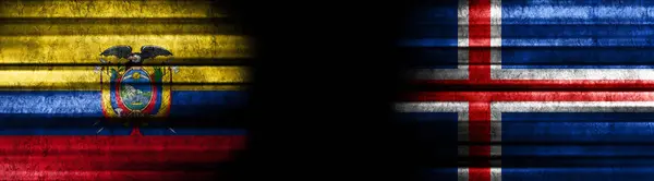 Ecuador Und Island Flaggen Auf Schwarzem Hintergrund — Stockfoto